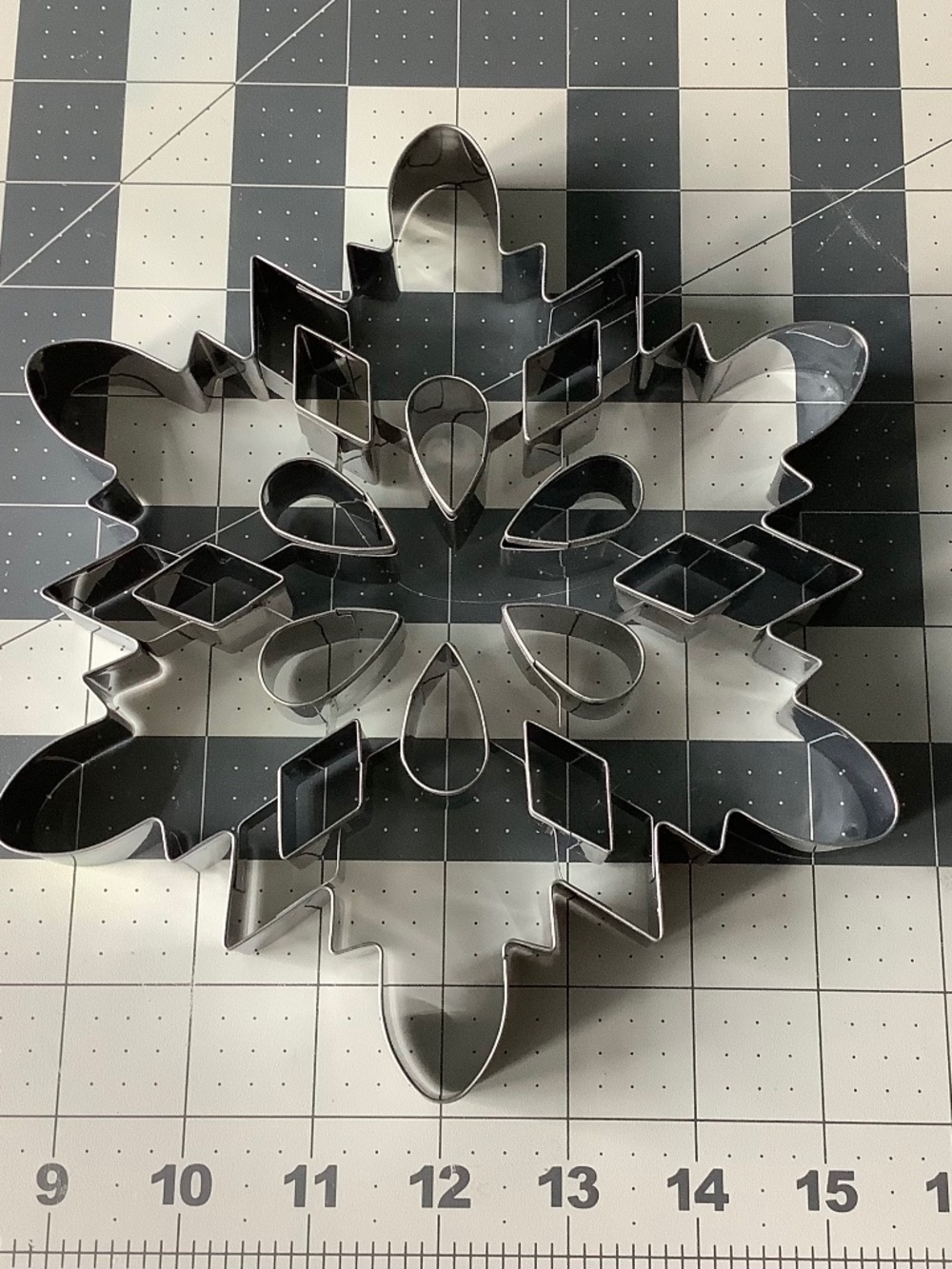 Large Stainless Steel Snowflake Cookie Cutter – Holiday Baking